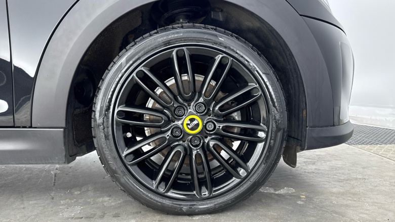 MINI Hatchback 135kW Cooper S Level 2 33kWh 3dr Auto Electric Hatchback